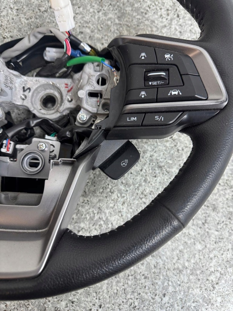 фото №8, Воздуховод мультифункция subaru forester v 2019-2023 лепестки переключения кожа