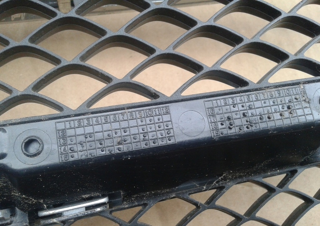 фото №16, Решётка радиатора решётка радиатора хром mercedes w205 c-klasa 14-18 amg a205880 a0008880060