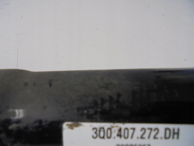 Привідний вал правий audi q3 2 83a 1.4 e-tsi 22 r Оригінал