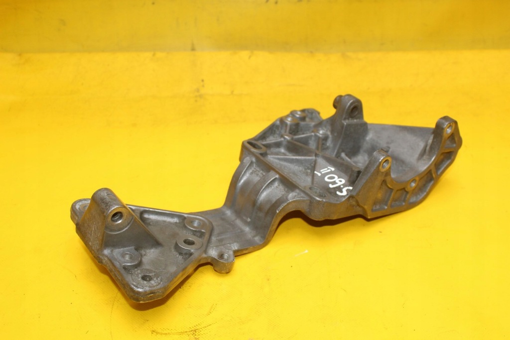 Купити Кронштейн основа генератора volvo s-60 2 2.0 d d5204t 31316673