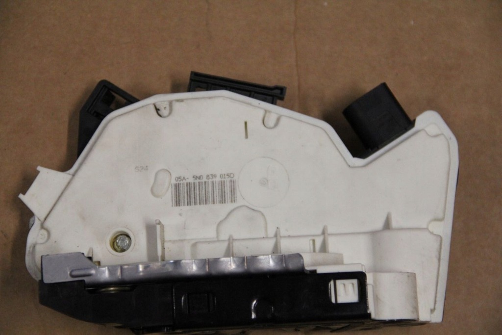фото №1, Замок двері лівий задня vw passat cc 5n0839015d