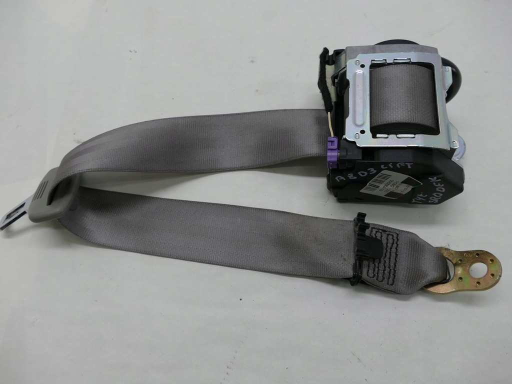 фото №1, Audi a8 ii d3 lift pas безопасности задняя середина