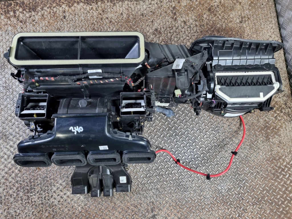 2022 mercedes-benz gls x167 модуль отопителя a1678300605 Киев