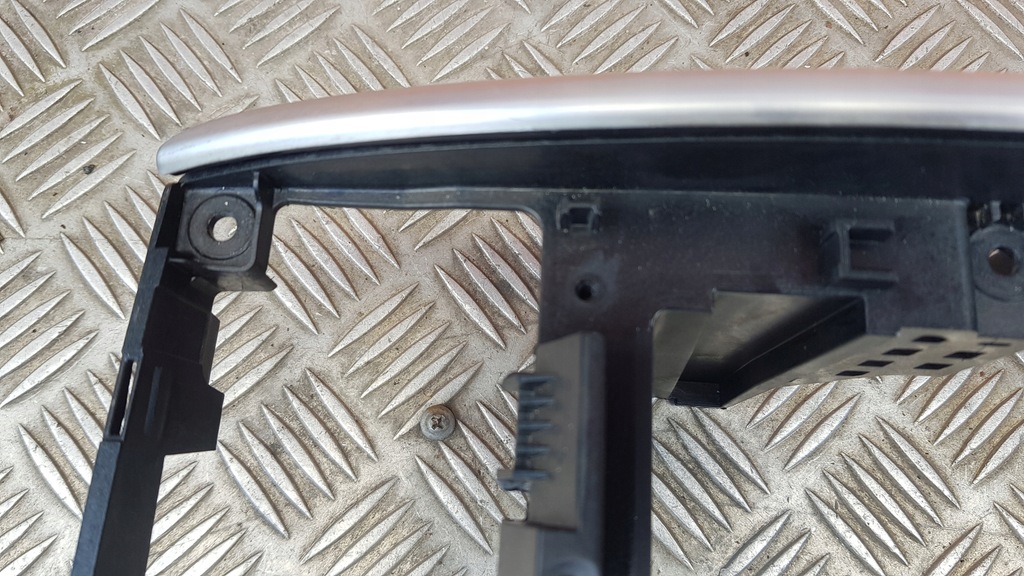 фото №9, Mercedes w169 рамка середня перемикачів радіо панелі