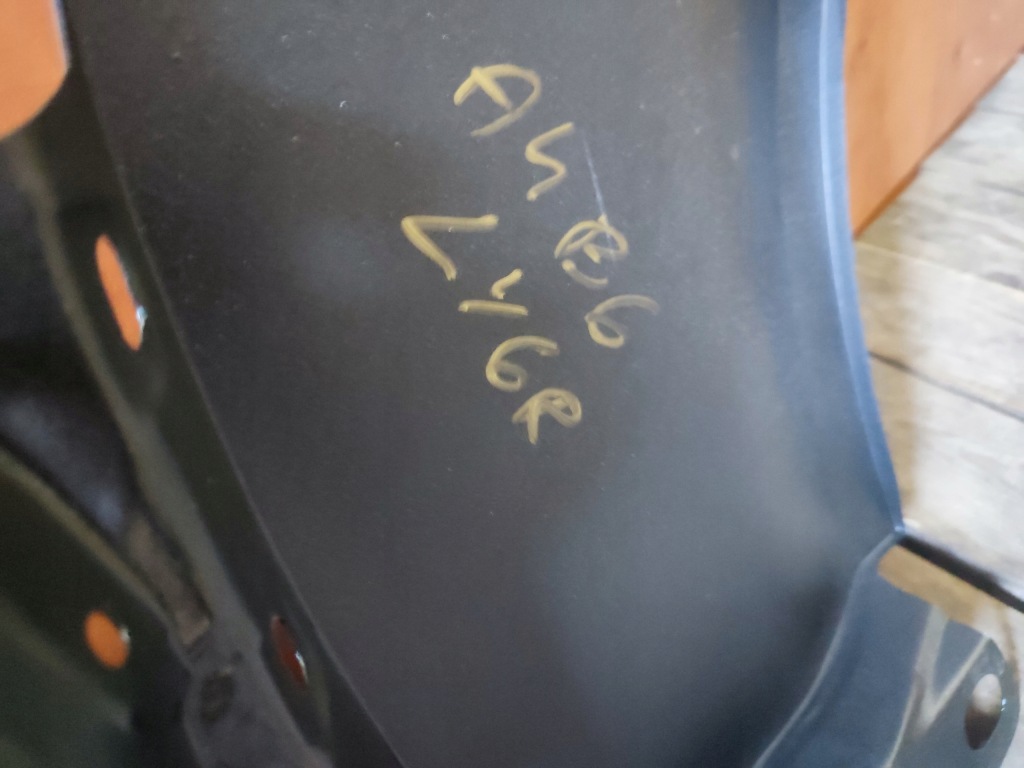 Крыло правый перед передний audi a4 b6 ly6r Киев