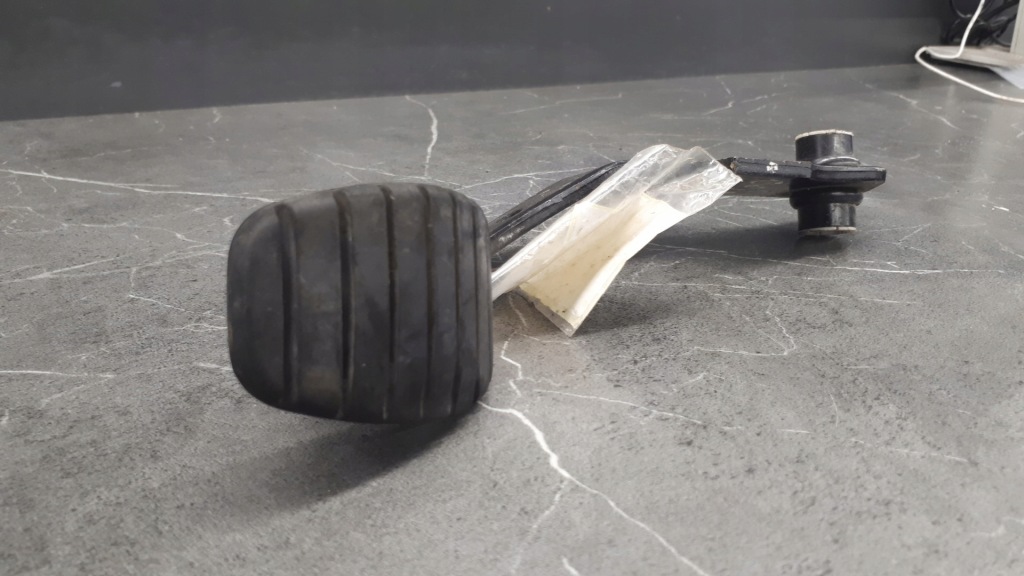 фото №4, Педаль тормоза clio ii