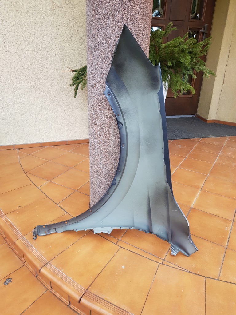 Seat tarraco 18- крило правий передній в Україні