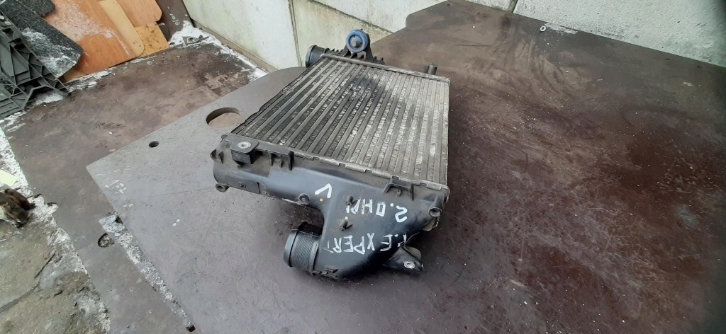 Купить Интеркулер радиатор vivaro c expert jumpy proace p9806562180