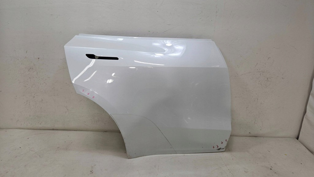 Купить Дверь правое  задняя задняя tesla model y оригинальные