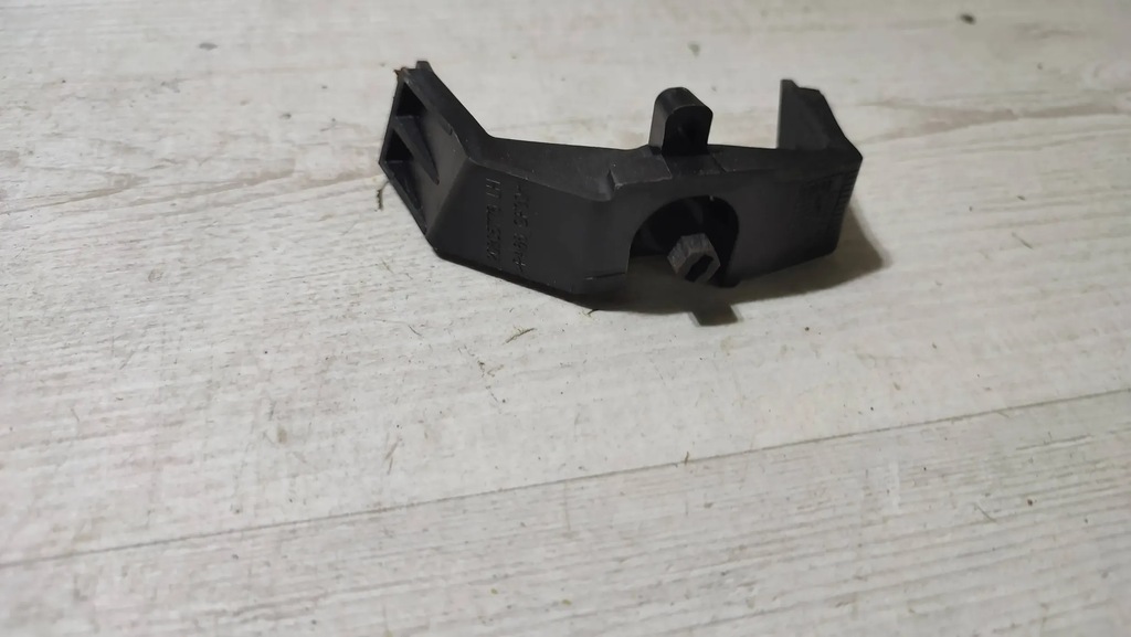 фото №1, Alfa romeo stelvio 2.0t 21r. кронштейн лампы задняя