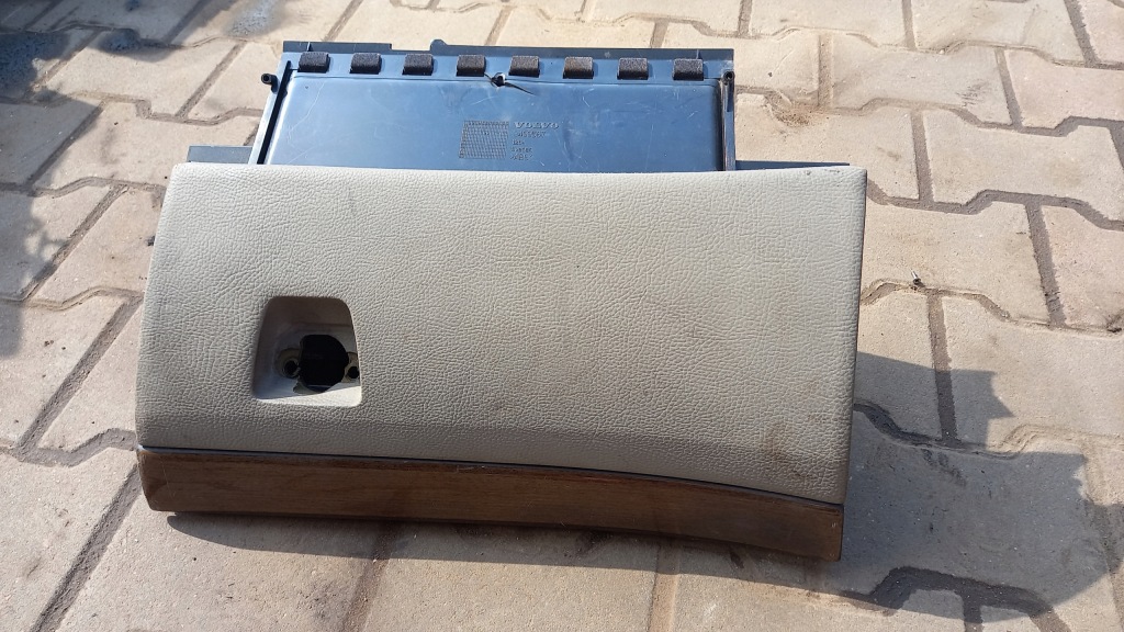 фото №1, Бардачок пассажира volvo xc90 3409567