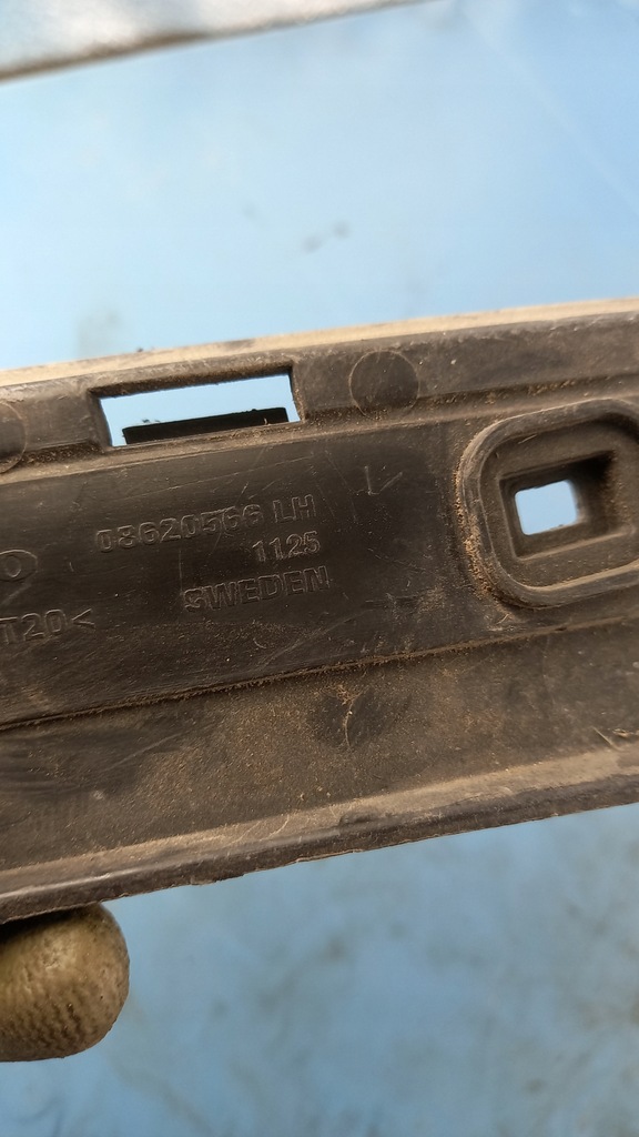 фото №4, Напрямна лівий задня volvo xc90 08620566