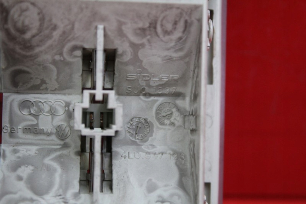 фото №7, Лампа освітлення салону 4f9947123 audi a6 c6 04-11