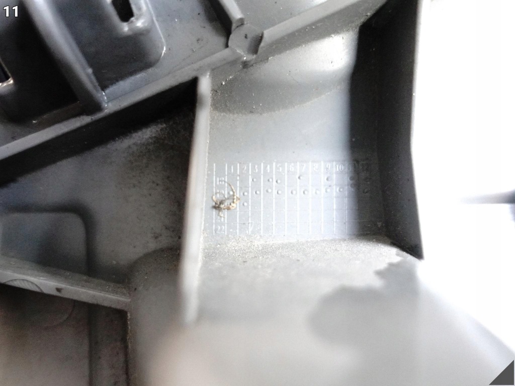 Skoda scala 657 19-23 направляющая кронштейн кронштейн бампера распылителя правый Оригинал