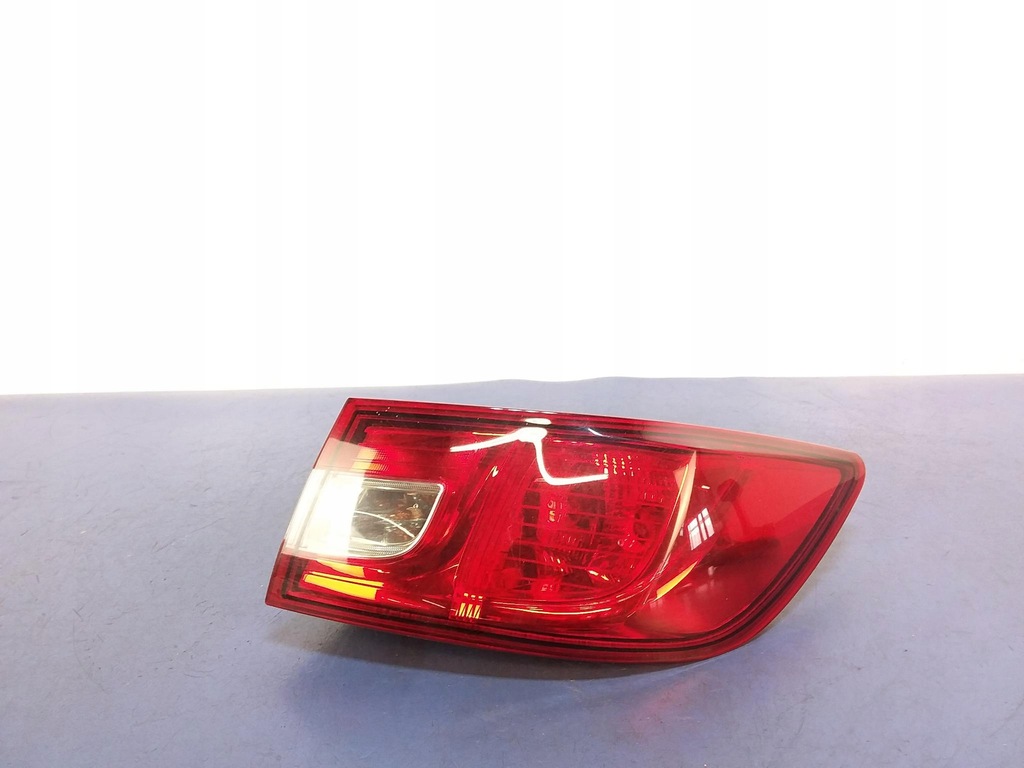 фото №1, Renault clio iv hb 5d лампа задняя правая w крыло