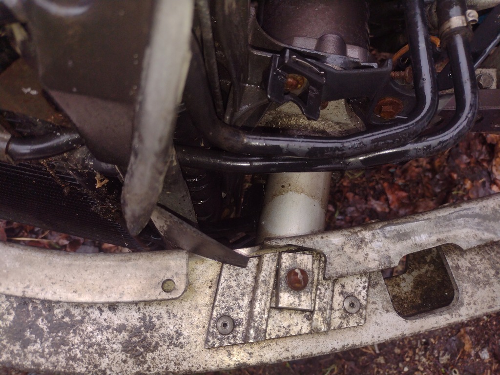 фото №1, Audi a8 d2 зона деформації.