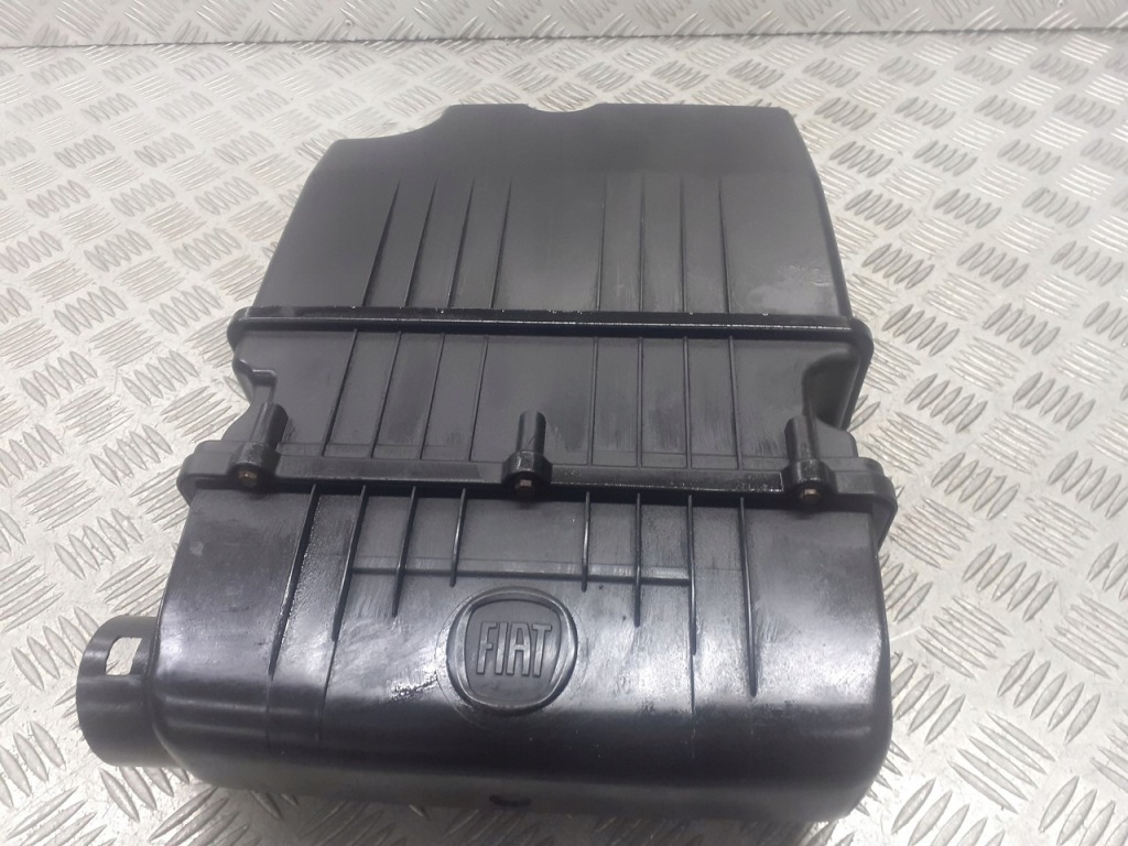 фото №1, Корпус фильтра воздуха fiat grande punto 1,4