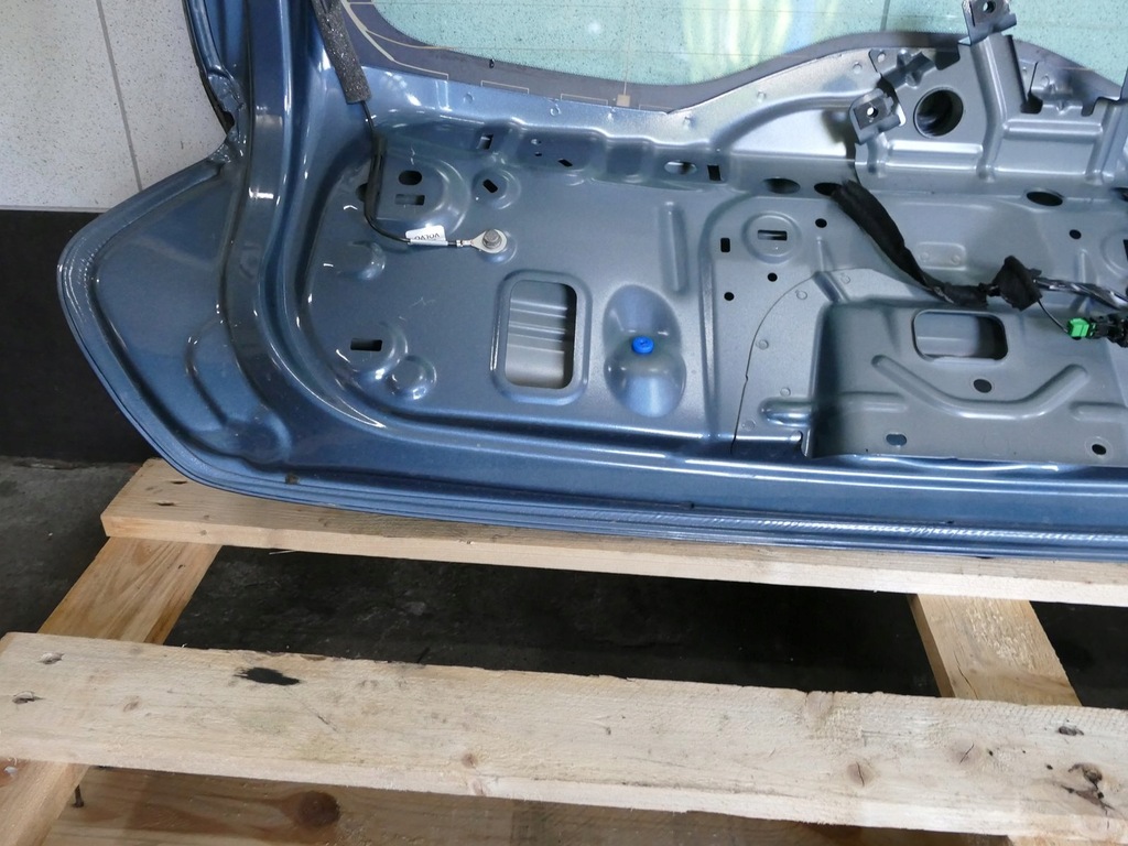 фото №15, Volvo v40 ii крышка багажника багажника 705-16