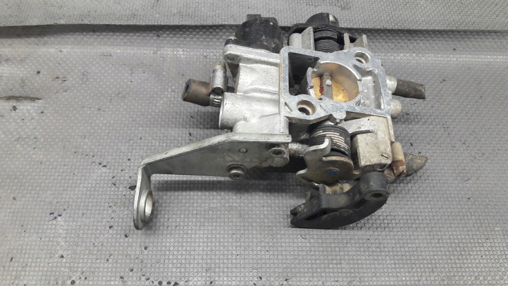 H863750 дросельна заслінка renault rapid express 1.2 g Недорого