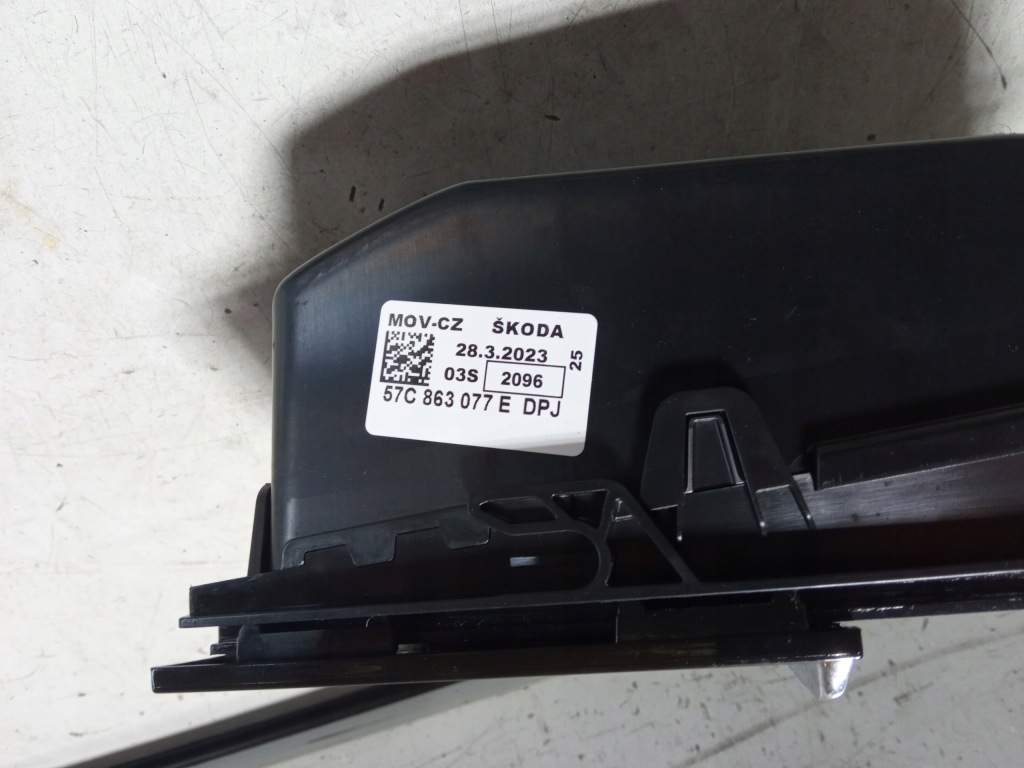 фото №3, Skoda karoq lift разъём usb