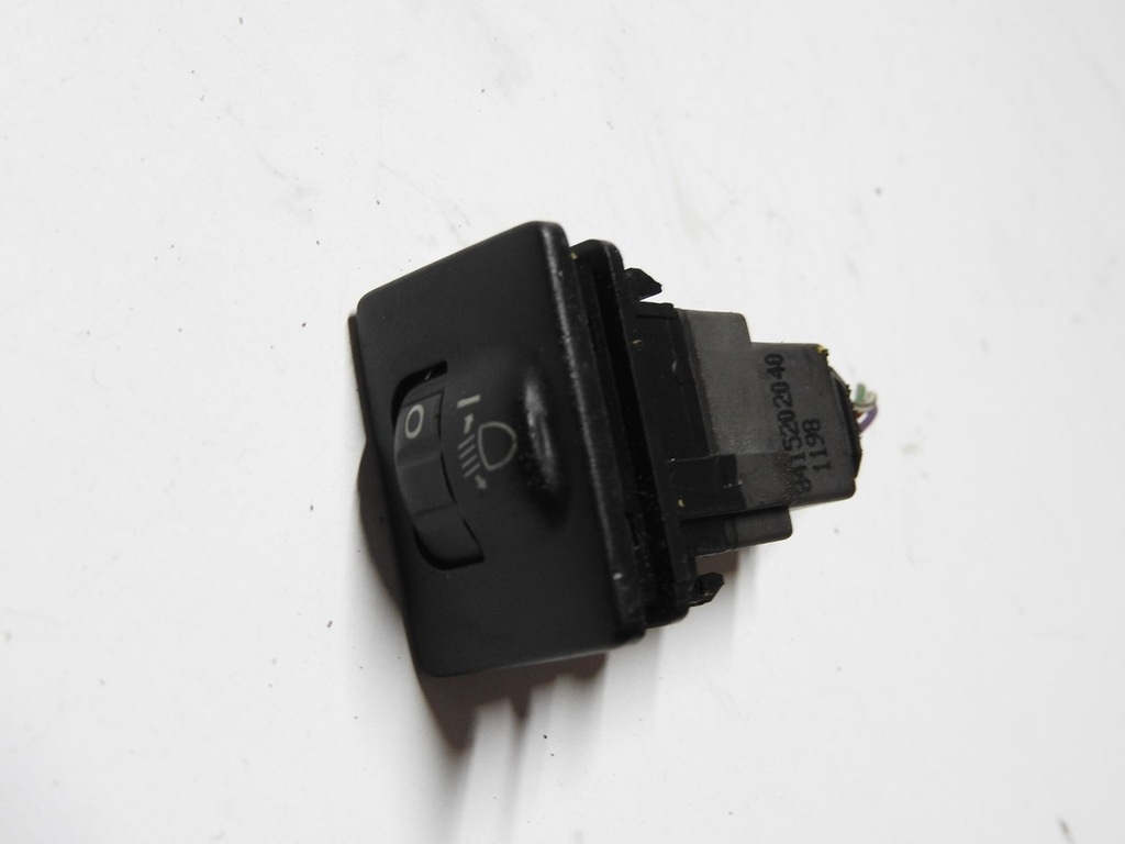 фото №12, Toyota auris i переключатель регулировки света