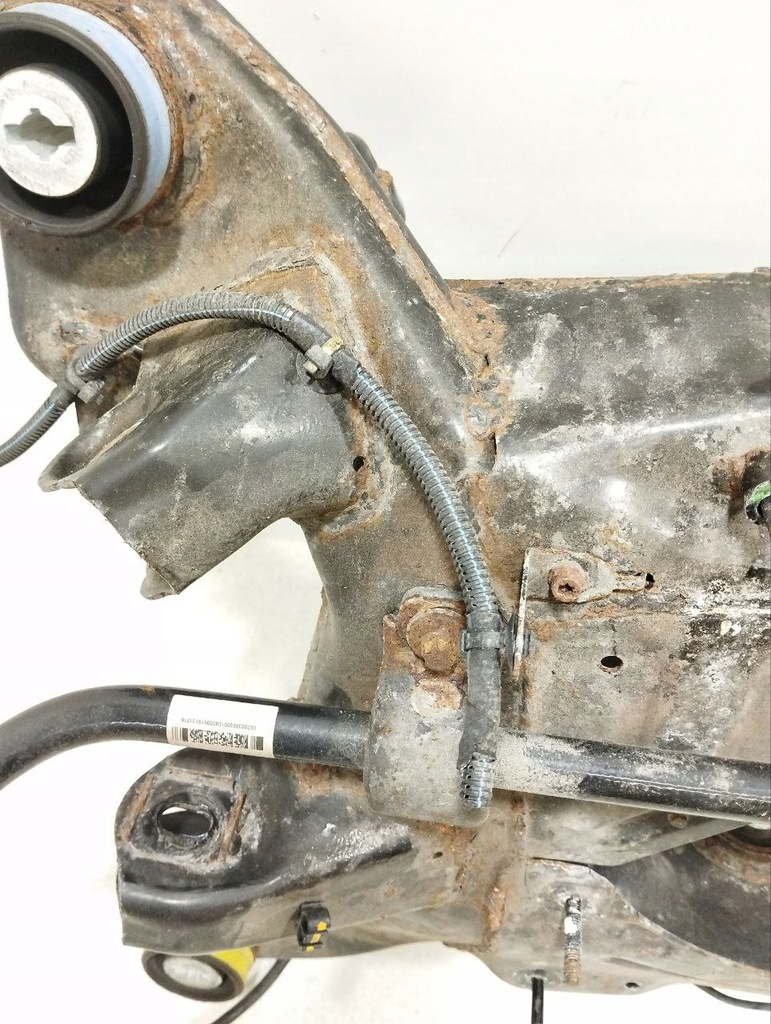 фото №8, Усилитель поперечный maserati levante 2017 с задний 06701014340