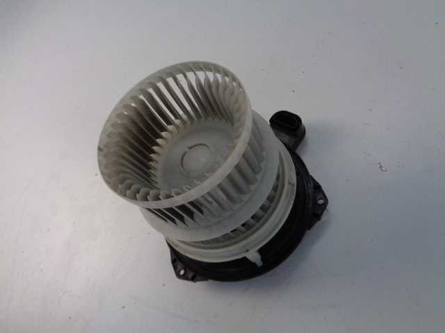 Купить Воздуходувка обдув lexus ux 250h 2.0 гибрид 2018-