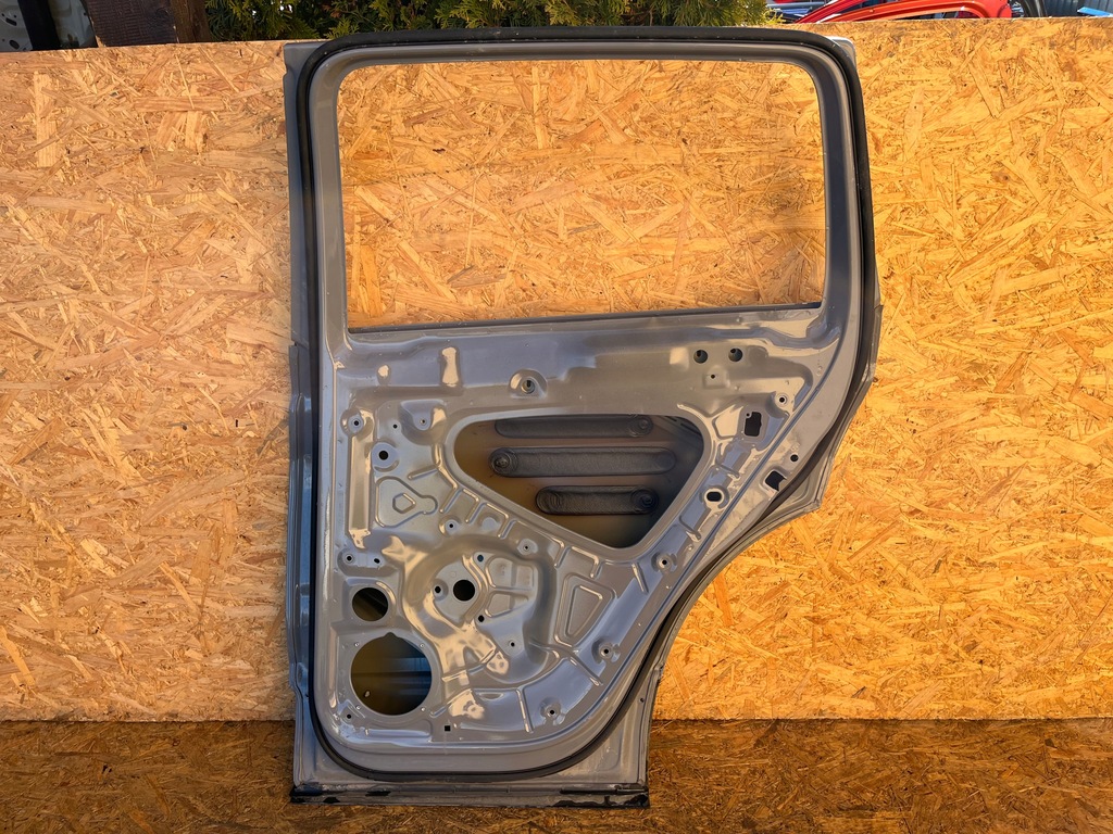 фото №16, Volkswagen vw tiguan ii 2 дверь задние задняя правое