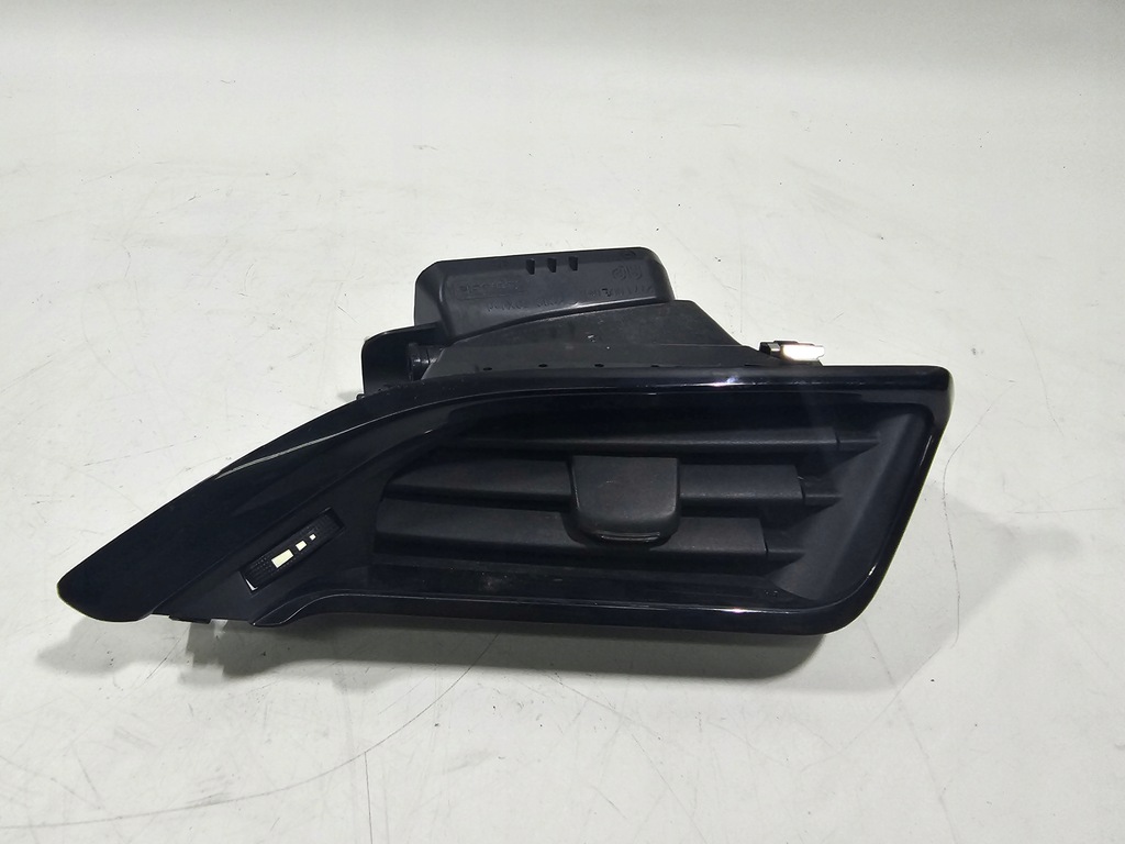 фото №1, Решётка обдув правая peugeot 208 i #1693