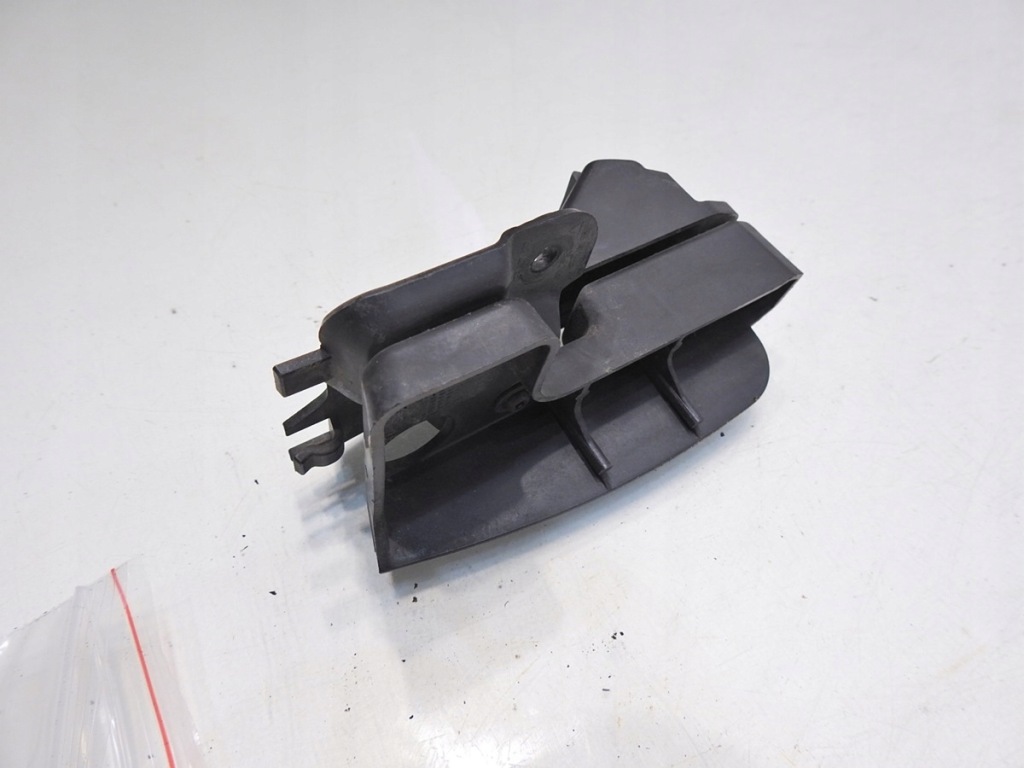 фото №6, Направляющая бампера правый задняя audi a6 c6 avant