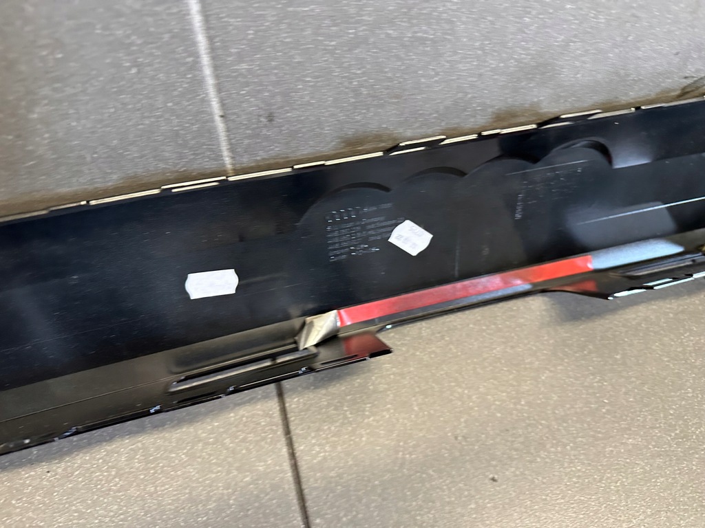 фото №9, Накладка крышки багажника audi q8 4m8853236