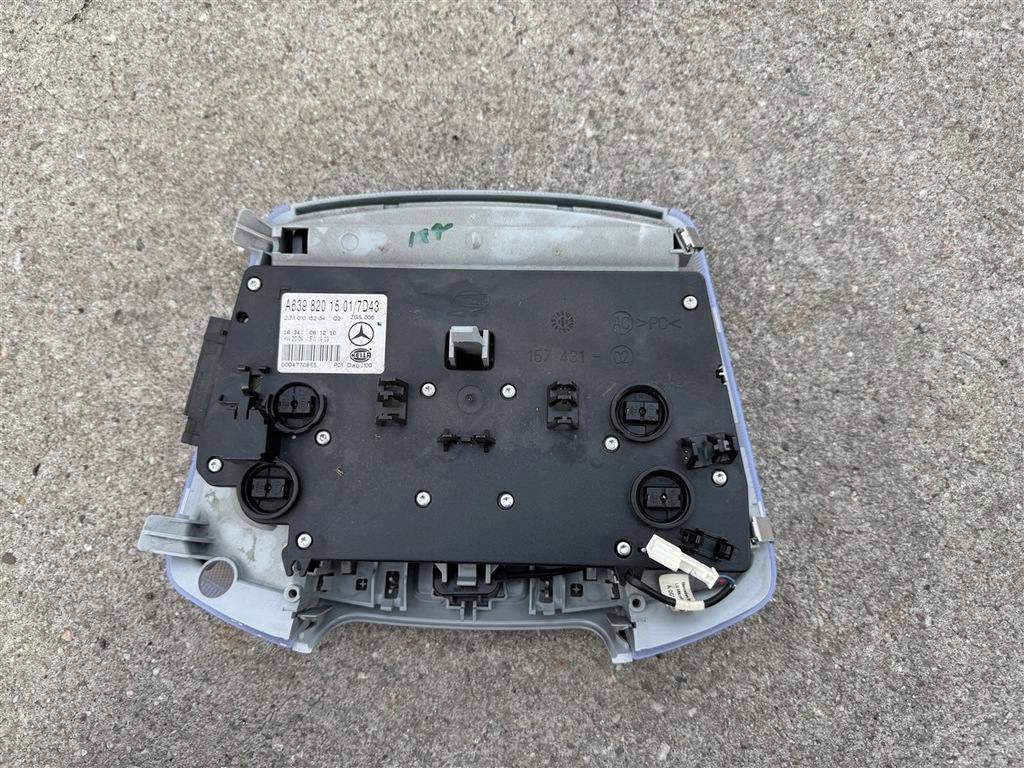 фото №7, Лампа потолочный бардачок na накладки на фары viano mercedes vito 639 w639 lift