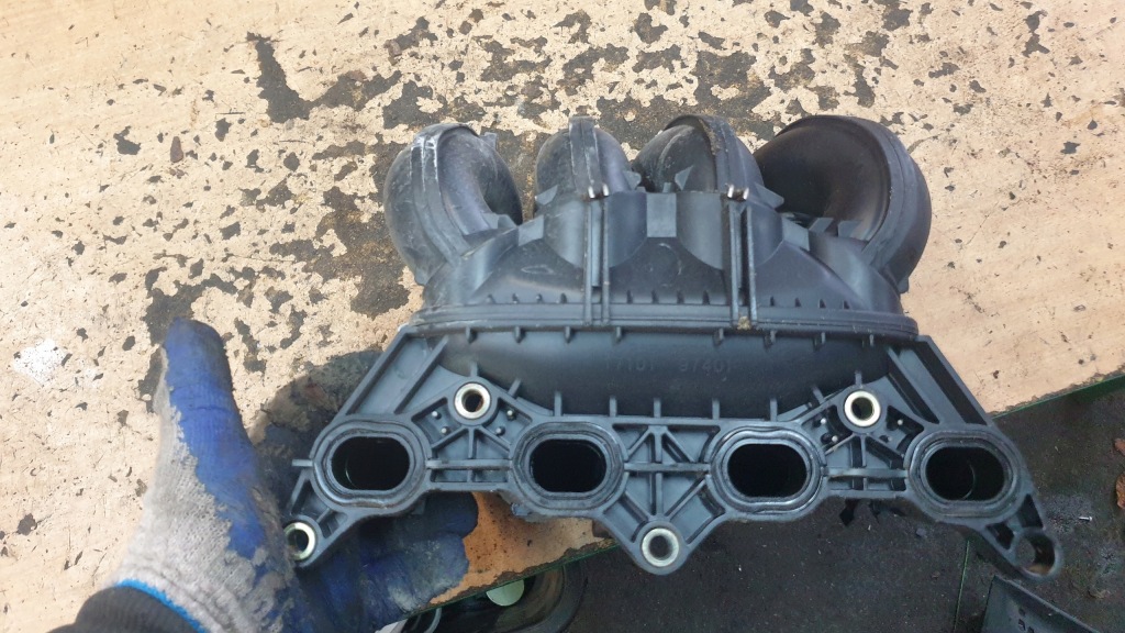 фото №1, Daihatsu sirion ii 1.3 16v коллектор всасывающий