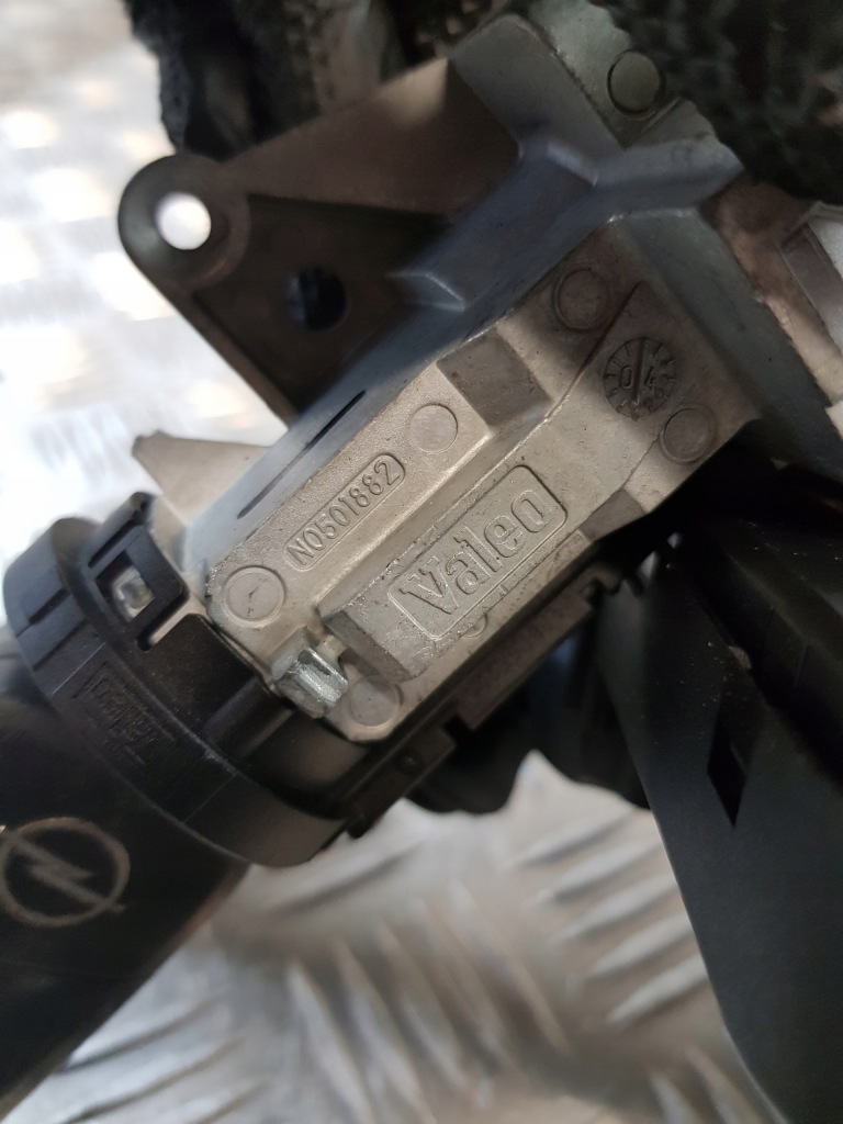 фото №13, Перемикач комбінований 93181313 + замок запалювання ключ n0501882 opel astra h eu