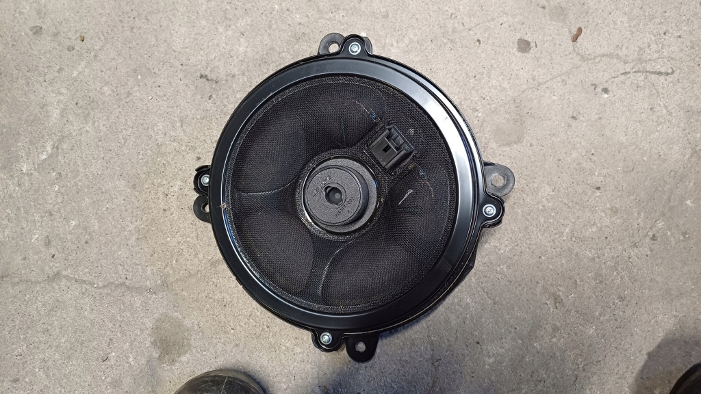 Купити Mazda cx5 12-17 динамік bose kd45-66-a60
