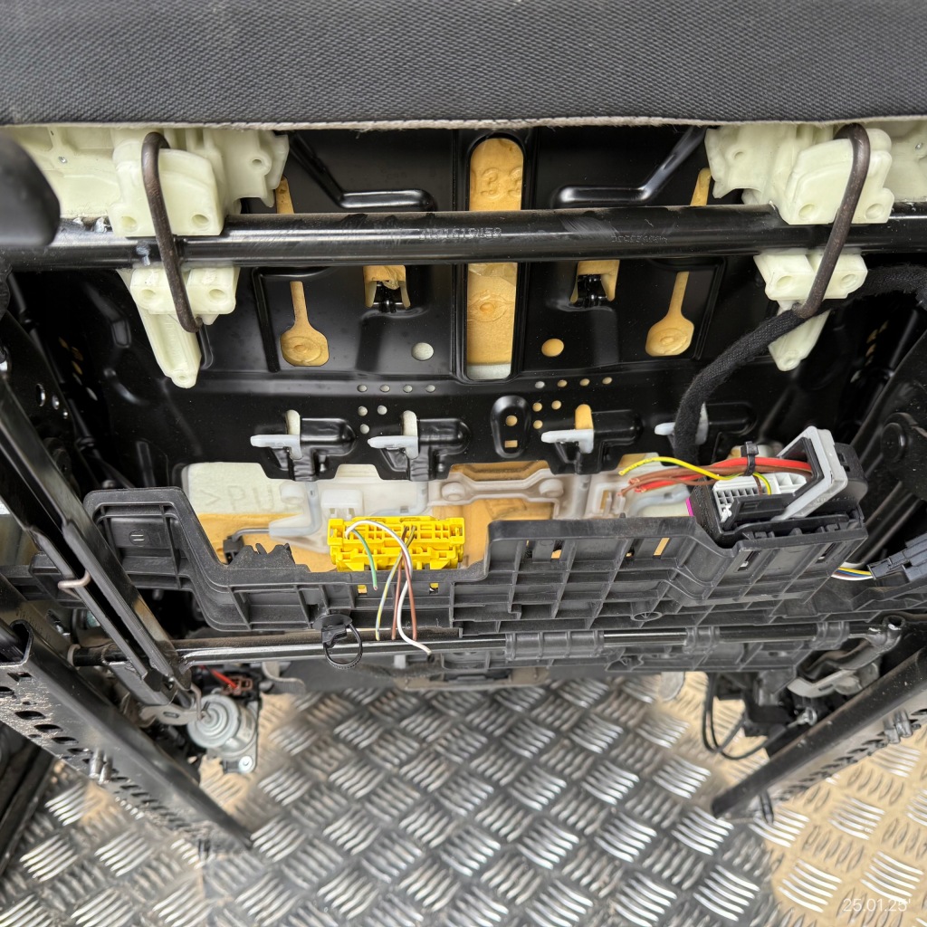 фото №6, Сидіння заднє сидіння комплект mercedes c-klasa w205 coupe 2016 rok