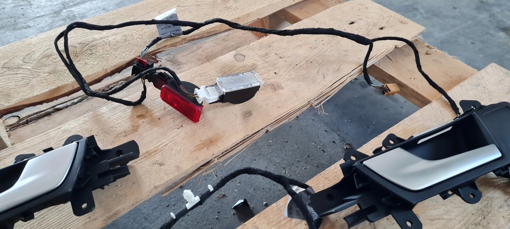 фото №11, S4 b8 lift a4 ручка подсвечиваемые внутреннее фонари led 4x