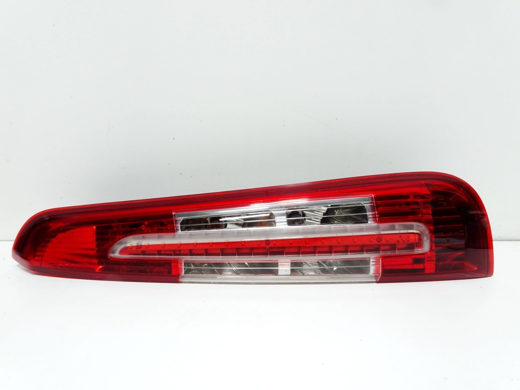 фото №1, Ford c-max mk1 lift - лампа led правый задняя