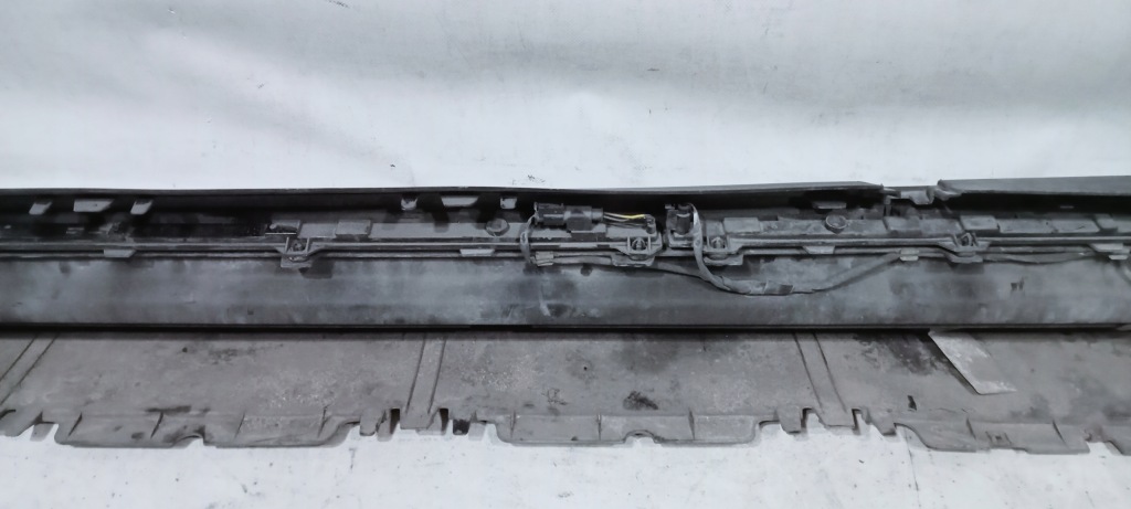 Порог подножка правый  mercedes ml gle 166 w166 amg a1666980225 kp-582 с Разборки