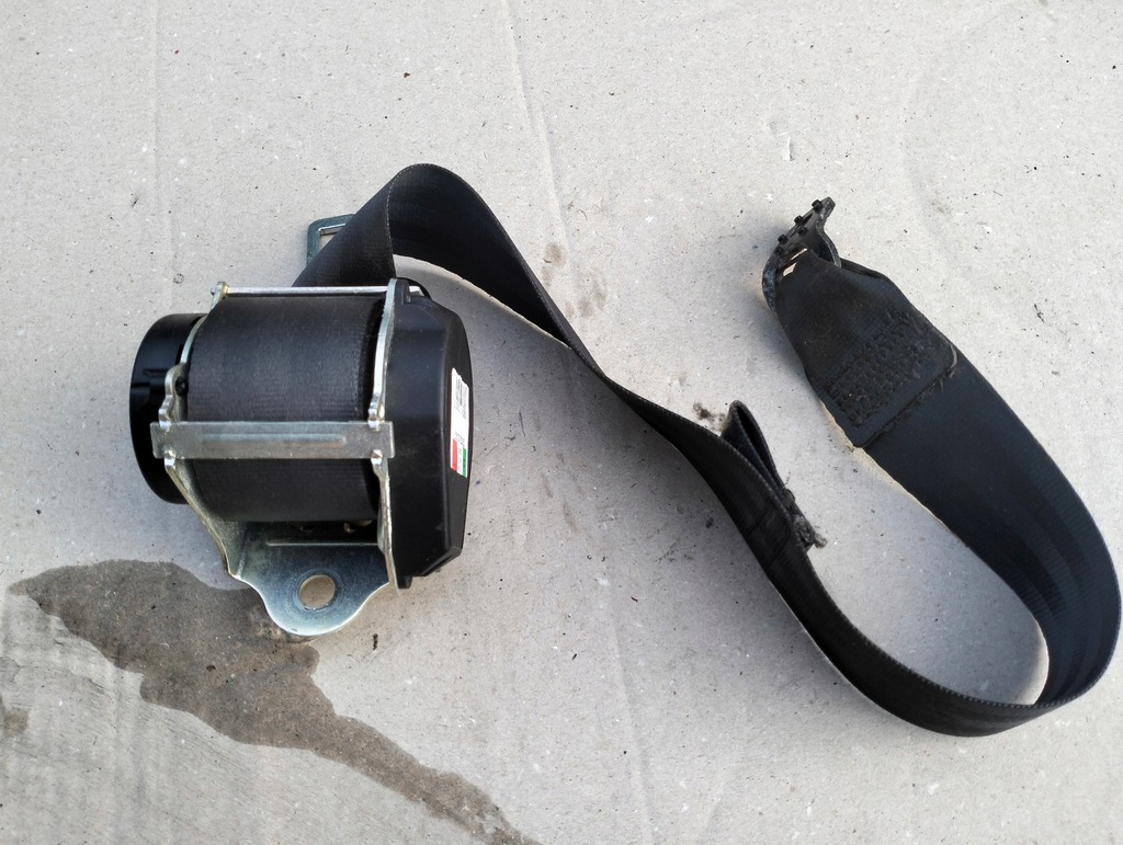 фото №1, Pas безпеки задня skoda rapid 621372800d