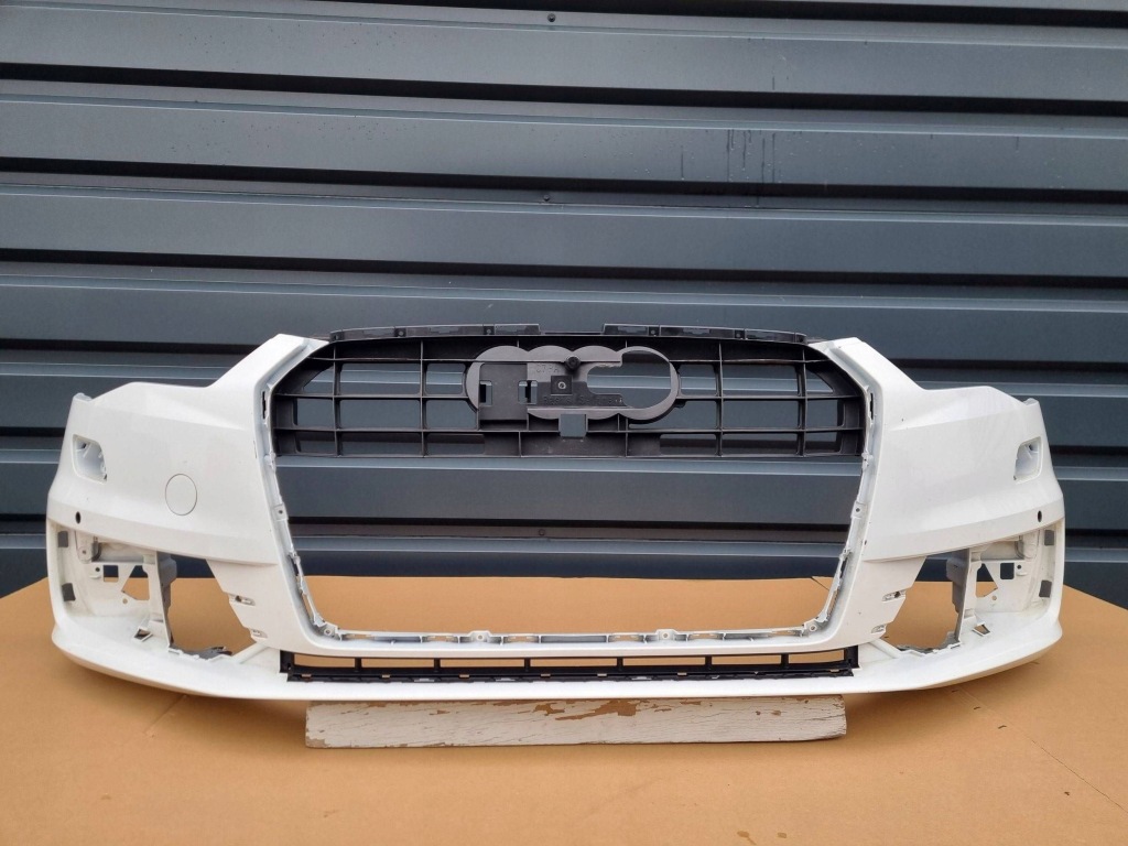 Купить Audi a6 c7 lift 2014- бампер перед оригинал g047