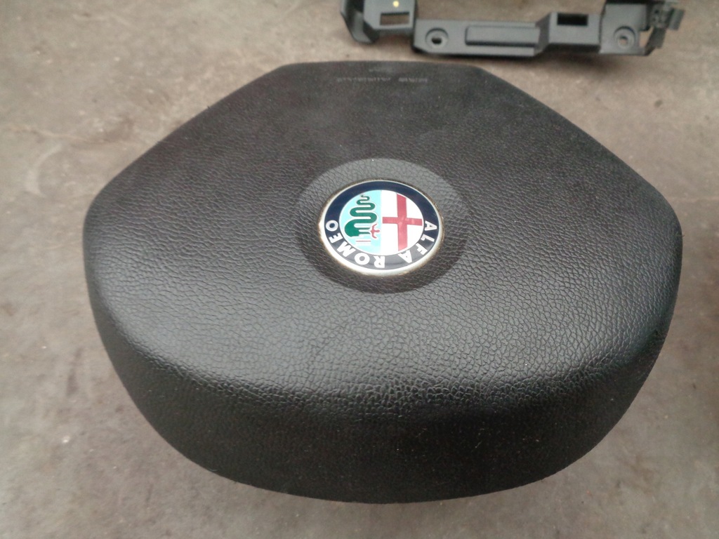 фото №7, Панель приладів консоль подушки безпеки ремені alfa romeo mito 2008-