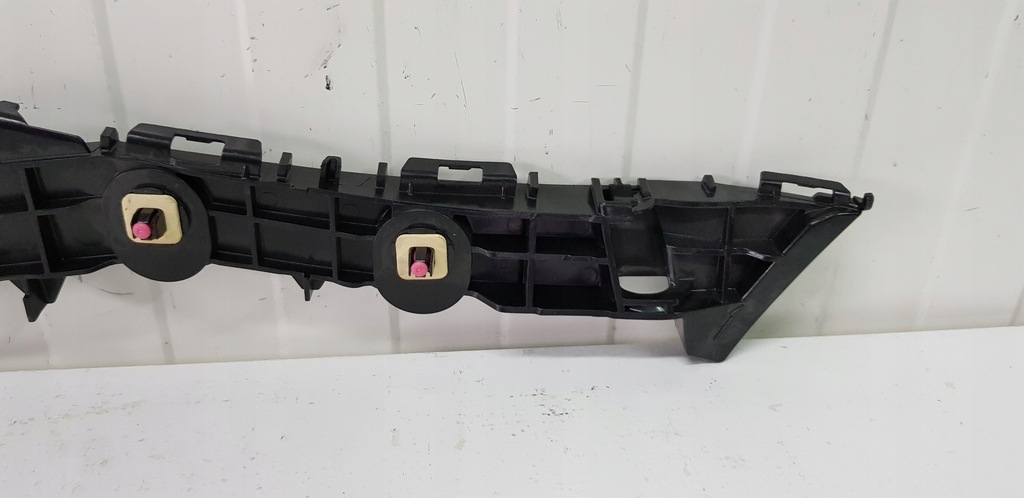 фото №10, Lexus is 13-21 кронштейн направляющая бампер крыло задняя l