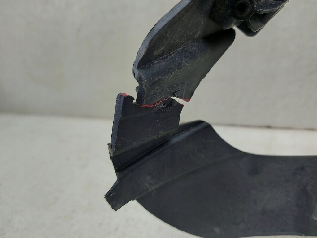 фото №10, Renault captur 1 i lift направляющая кронштейн противотуманной фары левый перед