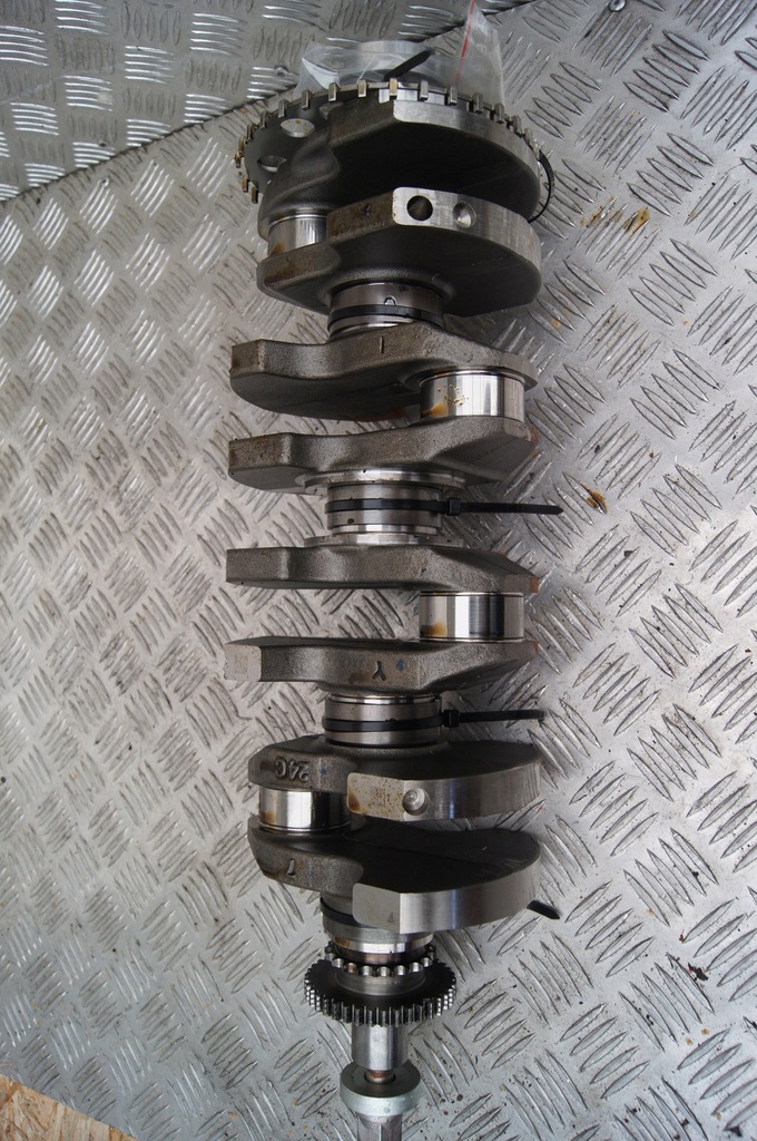 фото №1, Mitsubishi outlander iii lift phev wał коленчатый