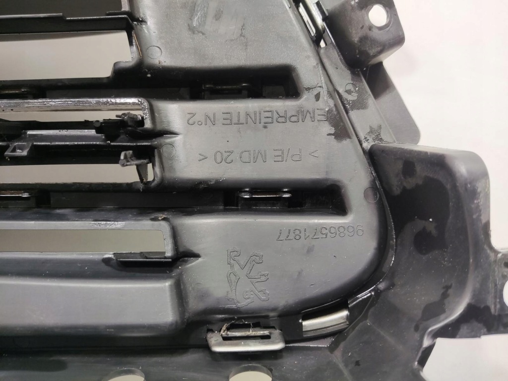 фото №10, Решётка радиатора решётка радиатора бампера перед peugeot 508 i 2010-2014 9686571877