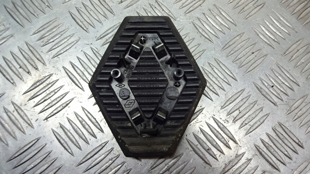 фото №3, Значок эмблема renault scenic ii 8200115115