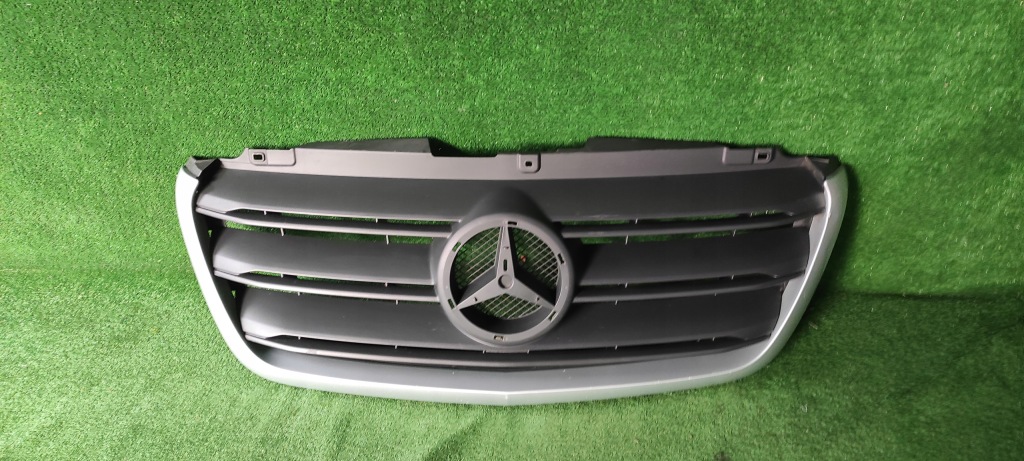 фото №1, Mercedes sprinter w 910 907 решётка радиатора молдинг рамка lubań
