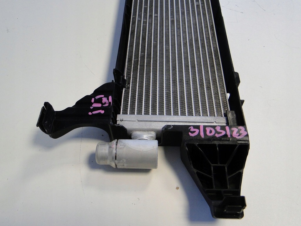 фото №7, Mercedes e klasa w213 213 радіатор акумулятор