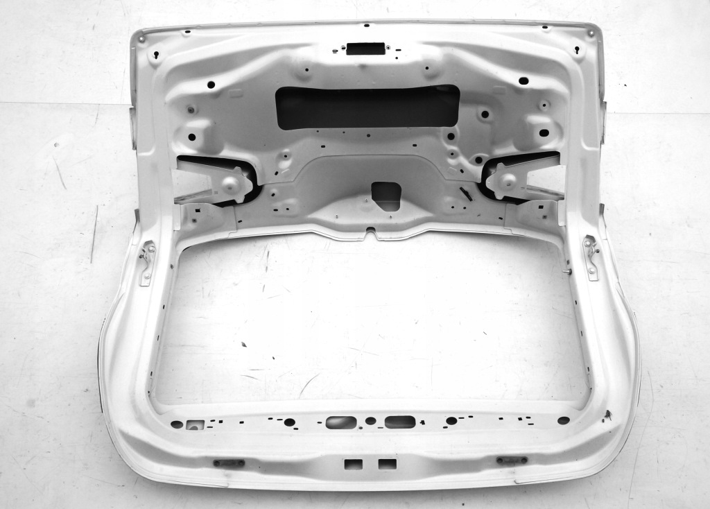 фото №12, Alfa romeo stelvio крышка багажника задняя накладка молдинг оригинал оригинальный номер